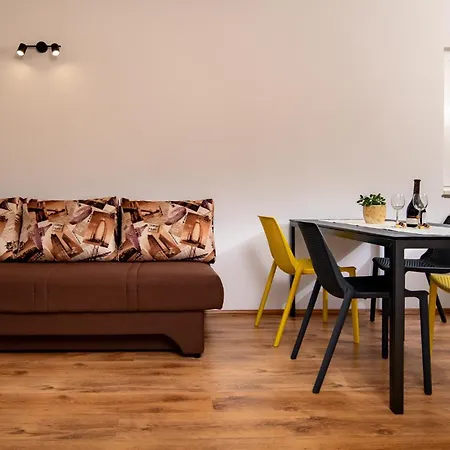 Apartments & Rooms Fam Ribaric Banjol Exterior photo