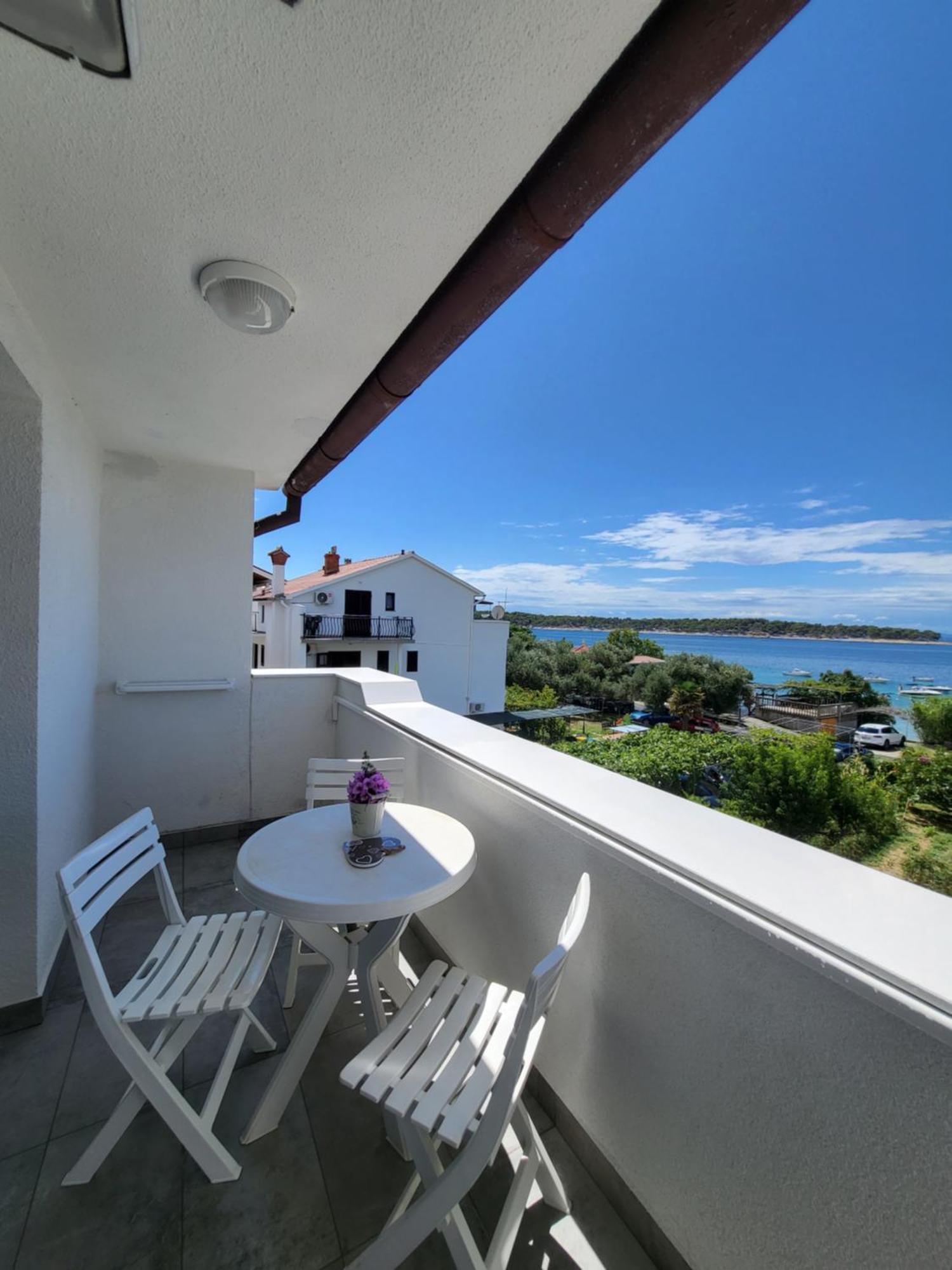 & Fam Ribaric Apartment Banjol