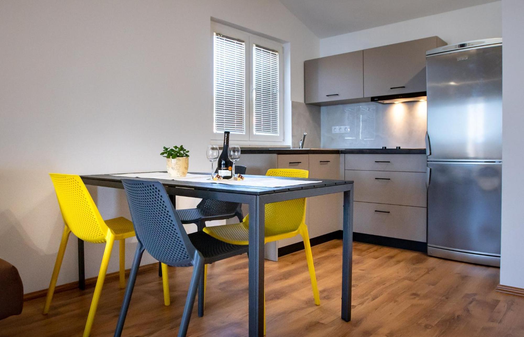 & Fam Ribaric Apartment