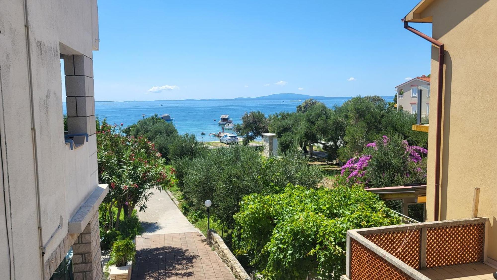& Fam Ribaric Apartment Banjol